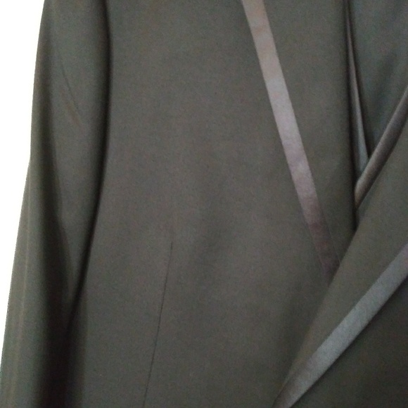 Mens 3 piece black tuxedo - Picture 4 of 5